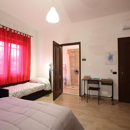 Rooms Project B&B Capoterra Buitenkant foto