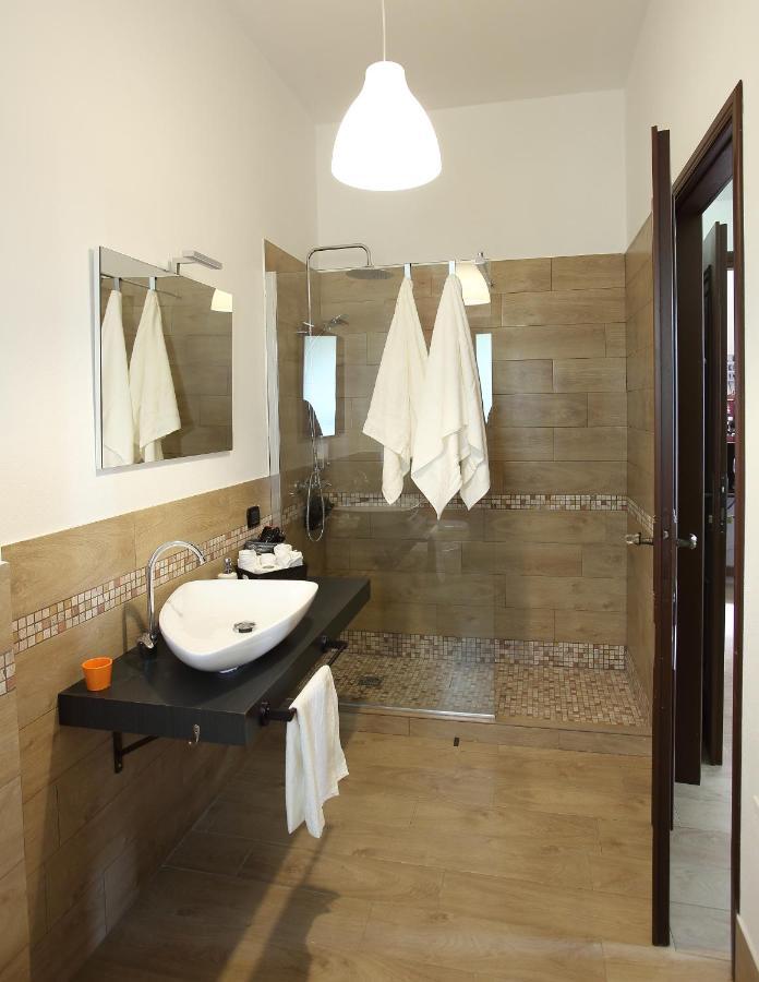 Rooms Project B&B Capoterra Buitenkant foto